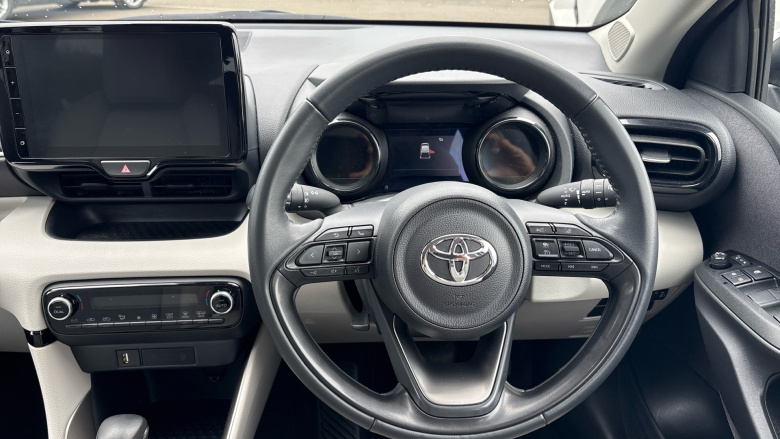 Toyota Yaris 1.5 Hybrid Excel 5dr CVT Hybrid Hatchback